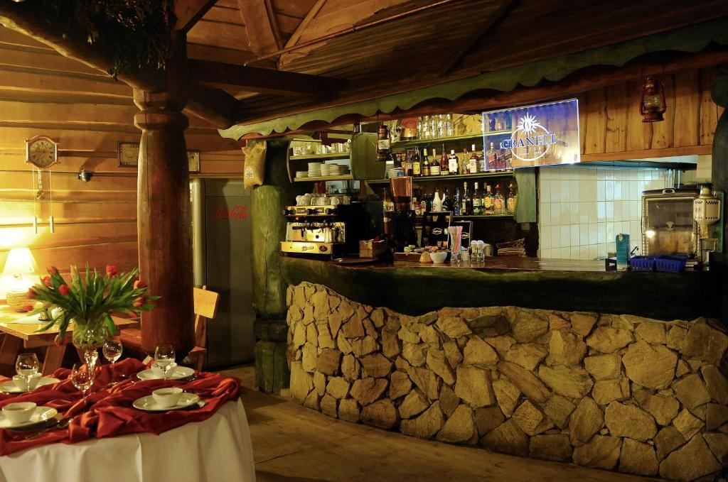 Karczma Michelle Hotel Jankowice  Luaran gambar