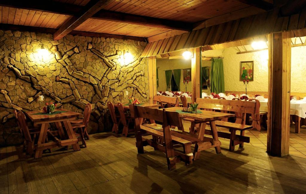 Karczma Michelle Hotel Jankowice  Luaran gambar